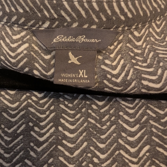 Gray Patterned Women's Top - Picture 3 of 3